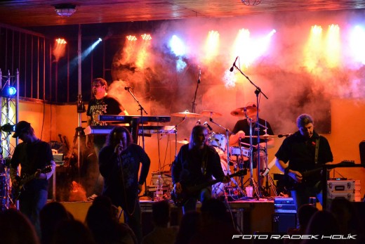 focus_rock_-_001.jpg